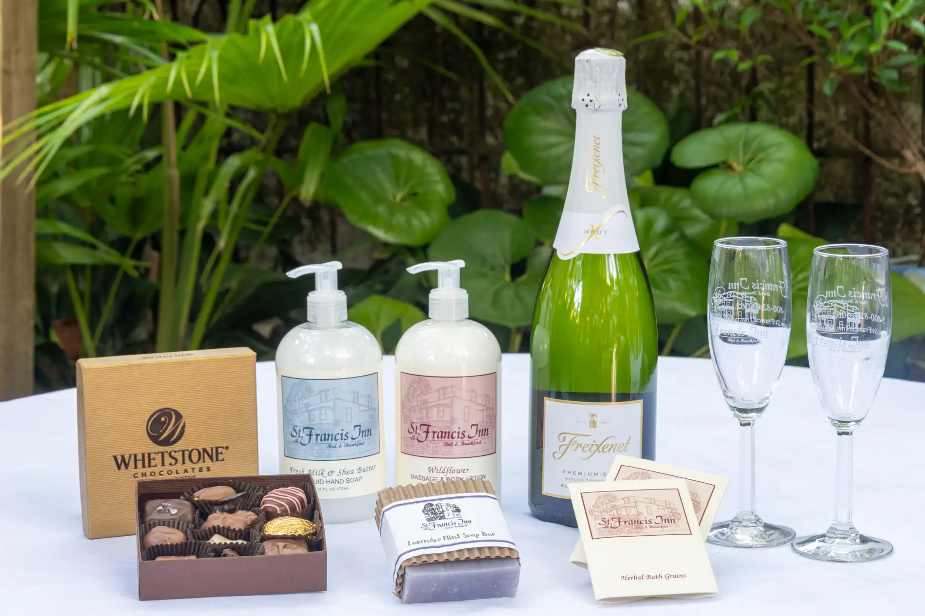 St. Francis Inn Packages